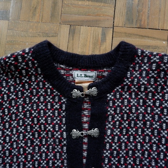 Vintage LL Bean Wool Cardigan - Picture 2 of 4
